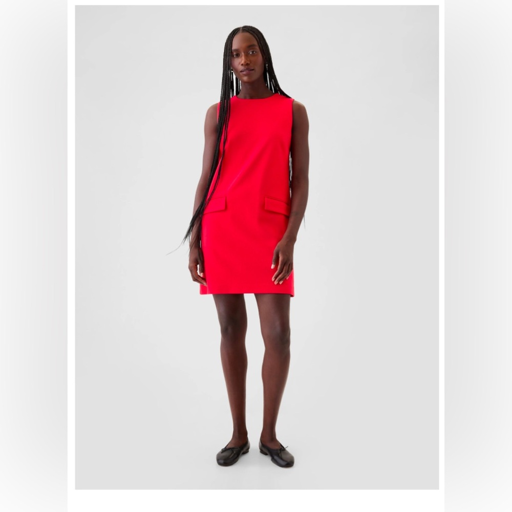 Gap - Women's Short Sleeve Shift Mini Dress with Pockets - Size Medium - Red‎